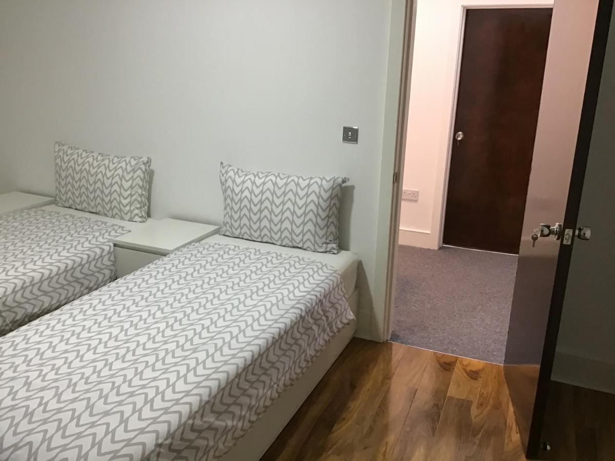 Appartement Residential Quarters, General Gordon Square à Londres Extérieur photo